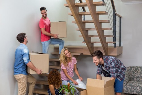 Removal van service for a Canary Wharf apartment move