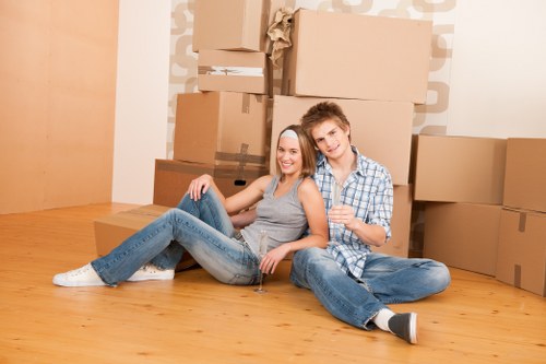 Local moving help for apartment access and loading in Canary Wharf