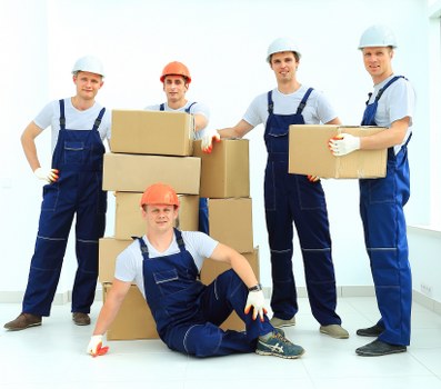 Local removal team planning access for a high-rise move in Canary Wharf