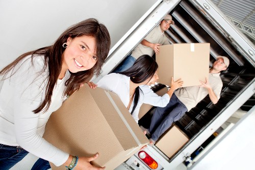 Canary Wharf home removals service supporting a local residential move