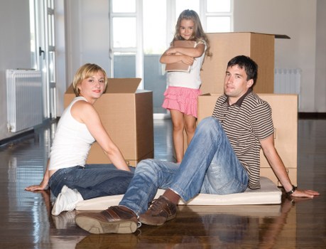 Packing and moving office furniture in Canary Wharf