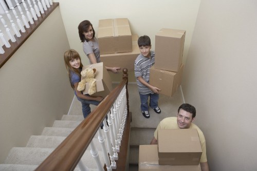 Local removals van service for Canary Wharf customers